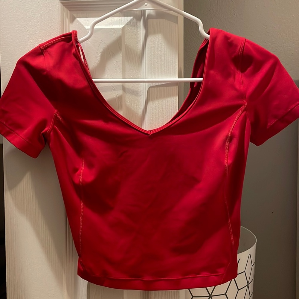NEW LULULEMON ALIGN CROPPED SHIRT